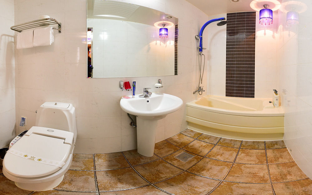 Gwangju Queen Hotel Gwangju Metropolitan City Екстериор снимка
